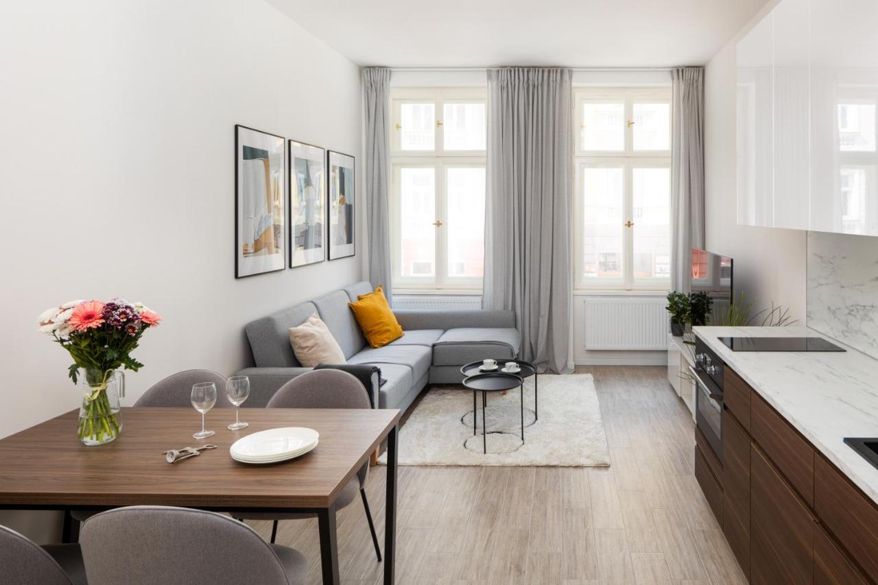 Prague Days - Minimalist Apartment - Easy City Access 외부 사진