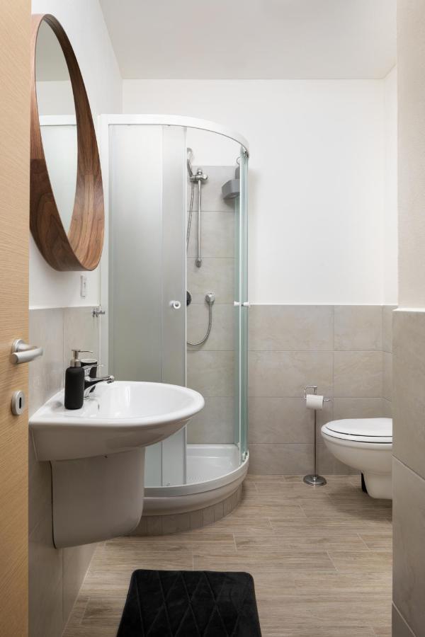 Prague Days - Minimalist Apartment - Easy City Access 외부 사진